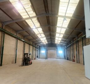 ALQUILER DE NAVE EN SILLA AVENIDA ESPIOCA