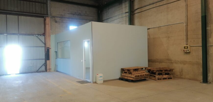 ALQUILER DE NAVE EN SILLA AVENIDA ESPIOCA