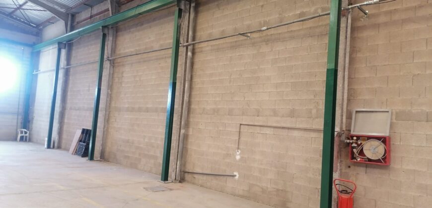 ALQUILER DE NAVE EN SILLA AVENIDA ESPIOCA