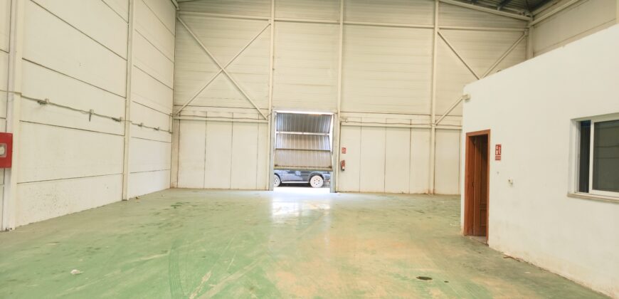 ALQUILER DE NAVE CON OFICINAS EN CATARROJA