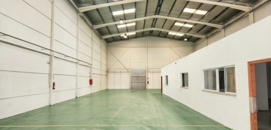ALQUILER DE NAVE CON OFICINAS EN CATARROJA