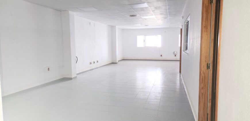 ALQUILER DE NAVE CON OFICINAS EN CATARROJA