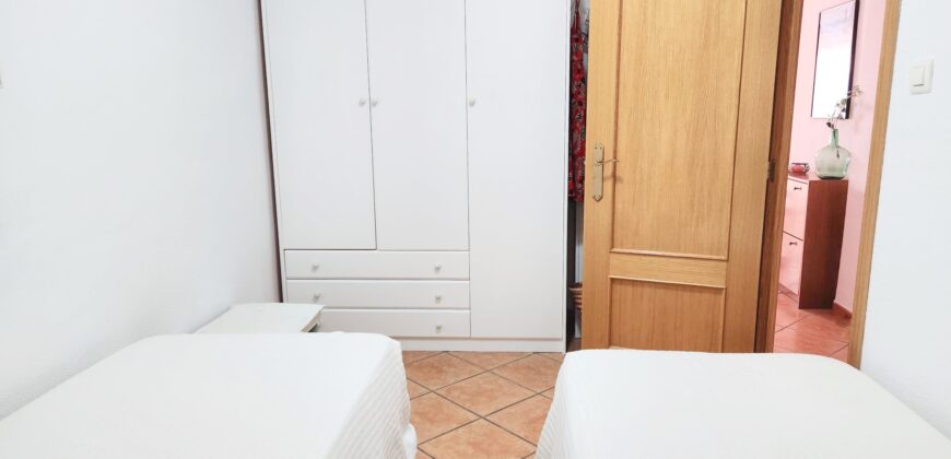 ALQUILER DE APARTAMENTO EN CULLERA ( ZONA SAN ANTONIO-CALLE CABAÑAL)